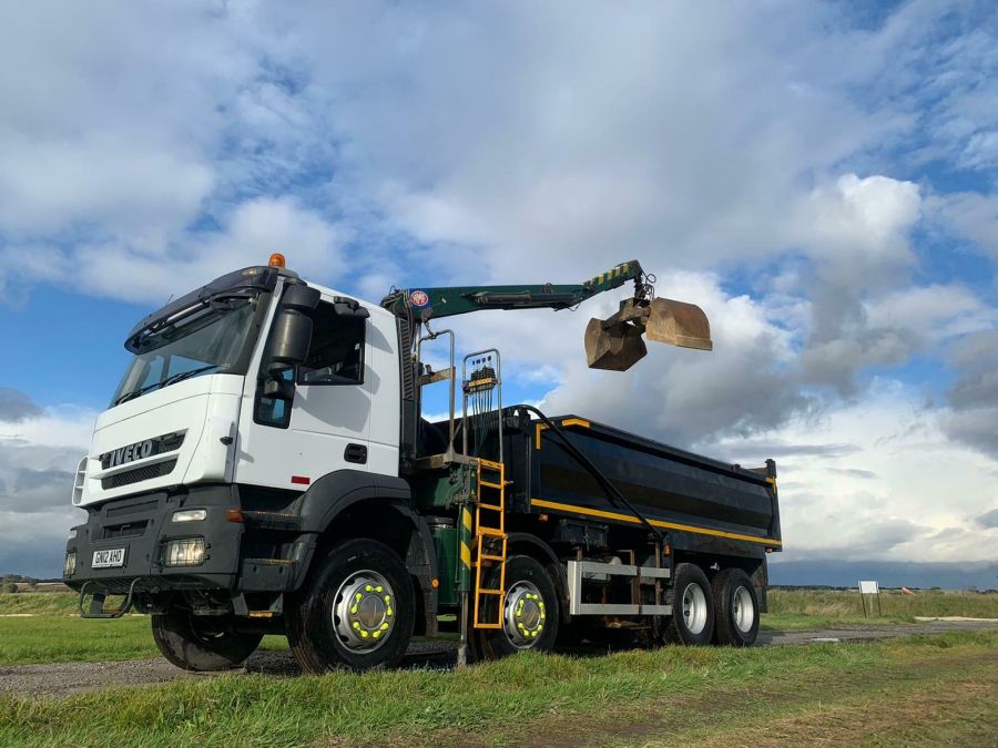 IVECO  TRAKKER 8X4 